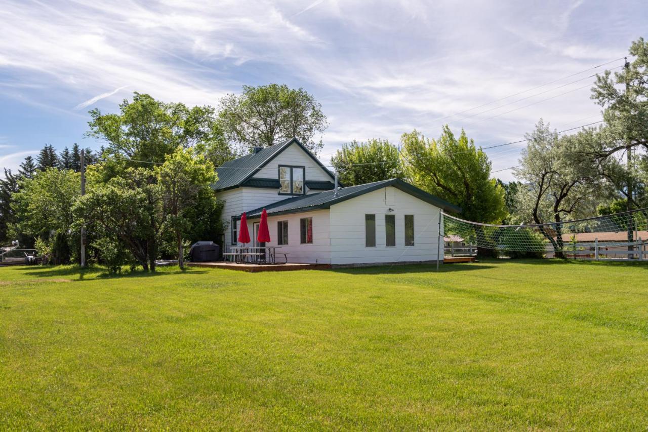 Dempsey Meadows Inn Lava Hot Springs Exterior photo